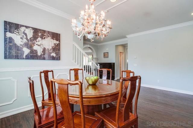 908 Hydra Ct, San Marcos CA: https://media.crmls.org/mediaz/cdc63a53-095e-4906-becc-1552bed975e1.jpg