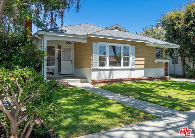 4232 Coolidge Avenue, Los Angeles, California 90066, 2 Bedrooms Bedrooms, ,1 BathroomBathrooms,Single Family Residence,For Sale,Coolidge,24407565