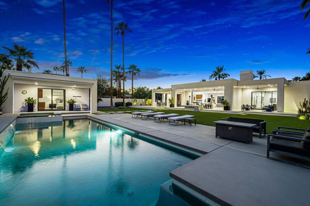 40700 Desert Creek Lane
