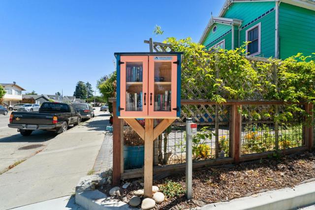 505 Cayuga Street, Santa Cruz CA: https://media.crmls.org/mediaz/cdca0555-6d5e-4df0-b951-213338e879a3.jpg