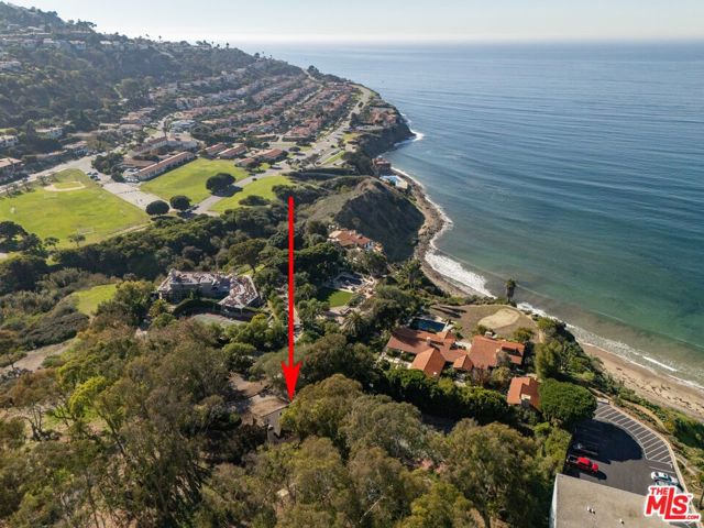 2109 Rosita Place, Palos Verdes Estates CA: https://media.crmls.org/mediaz/cdca2c11-69d6-4ada-b7ae-95f003fb2cc9.jpg