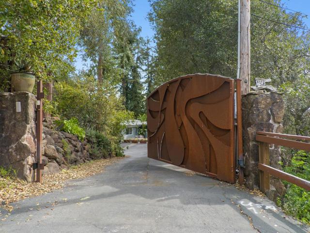 1130 Rebecca Drive, Boulder Creek CA: https://media.crmls.org/mediaz/cdca37e7-d64a-4cae-9a02-96595f78046a.jpg