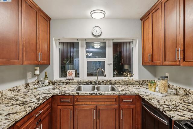 24282 Willimet Way, Hayward CA: https://media.crmls.org/mediaz/cdcb0f27-3bf0-4ef8-9754-a681cdf7f21a.jpg