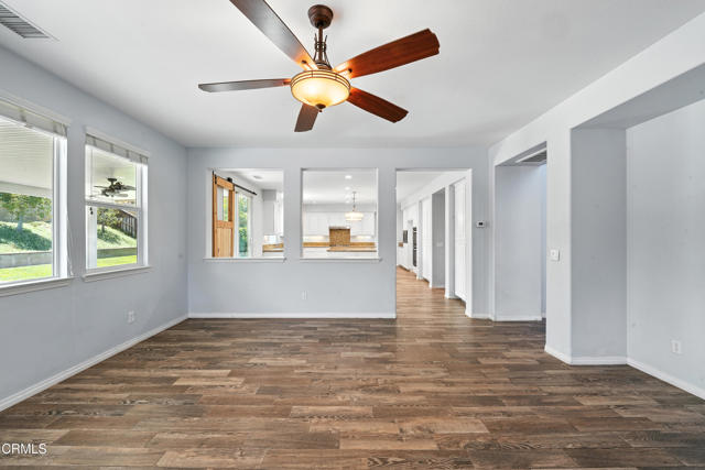 29039 Shorecliff Circle, Menifee CA: https://media.crmls.org/mediaz/cdcb3eee-276e-46aa-952c-841bbe67b279.jpg
