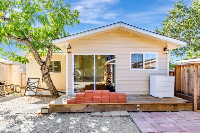 3014 Florence Avenue, San Jose CA: https://media.crmls.org/mediaz/cdcc72f6-3313-4a43-a1de-a8b1bf1df0e6.jpg