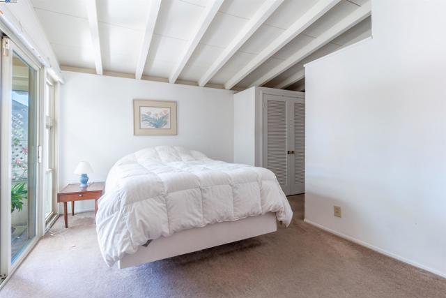 24757 Pear St, Hayward CA: https://media.crmls.org/mediaz/cdcc8e74-5420-4659-bbbf-b7a2ed097b91.jpg