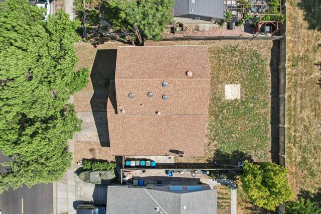 7433 Crawford Drive, Gilroy CA: https://media.crmls.org/mediaz/cdccc28b-ce55-4e5e-8804-294be6094428.jpg