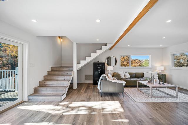 21000 Mines Rd., Livermore CA: https://media.crmls.org/mediaz/cdccd41a-3039-4d4f-b8bd-c05714073ec7.jpg