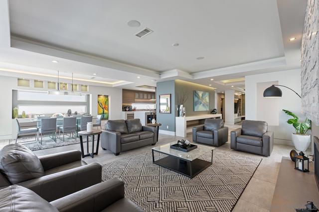 5 Spinnaker Way, Coronado CA: https://media.crmls.org/mediaz/cdcd7cfa-d813-4d4c-b538-8acc31442213.jpg