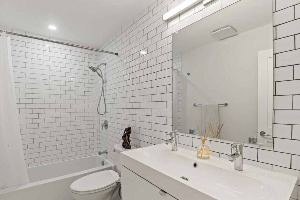 MLS #219149313DA image #12