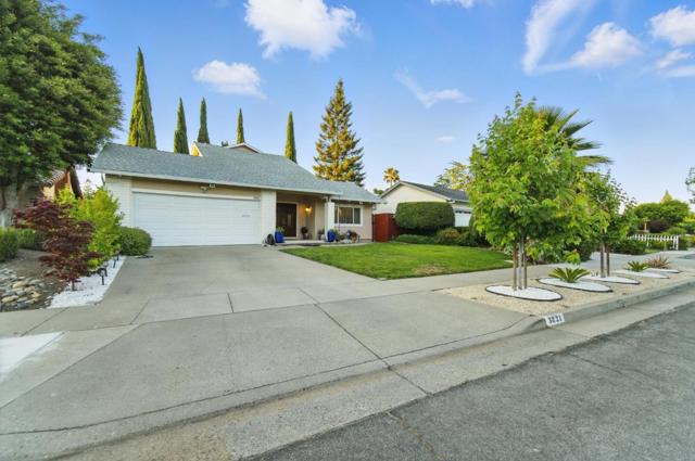 3821 Abbey Court, Campbell CA: https://media.crmls.org/mediaz/cdcdd69f-cd95-4f99-a881-790d49cb6816.jpg