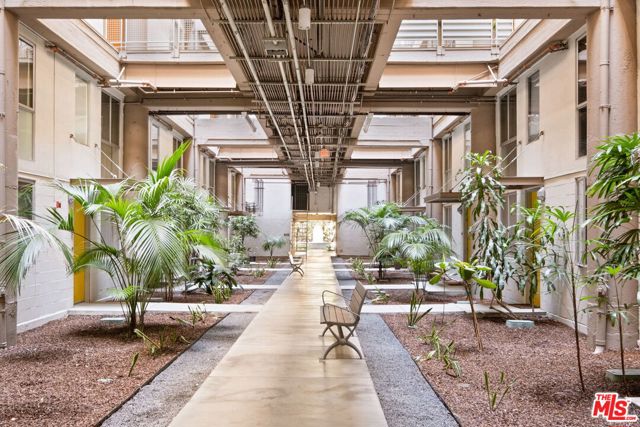 1130 S Flower Street, Los Angeles CA: https://media.crmls.org/mediaz/cdce7c85-6e29-40b1-927a-75ad0cfe101b.jpg
