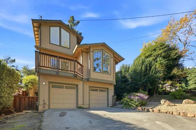 455 Avenue Portola, El Granada CA: https://media.crmls.org/mediaz/cdceb56d-25cb-4417-9837-53da37f38926.jpg