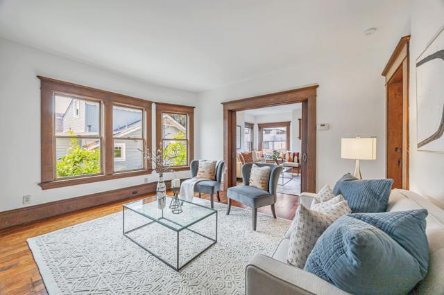 333 Waverley Street, Palo Alto CA: https://media.crmls.org/mediaz/cdcf2b2a-7bd0-4fda-a3b6-e9f787d1065e.jpg