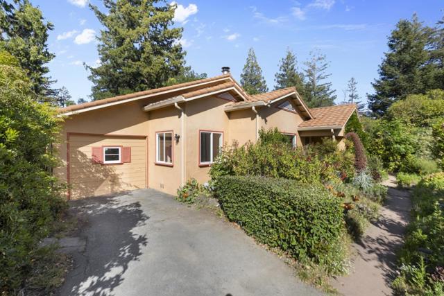 620 Olive Street, Menlo Park CA: https://media.crmls.org/mediaz/cdd12417-84b3-416d-b65e-b98eb46f8e84.jpg