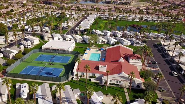 84136 Avenue 44 #135, Indio CA: https://media.crmls.org/mediaz/cdd146f4-e2f3-42c9-8fb7-a7a0b14fe5d7.jpg