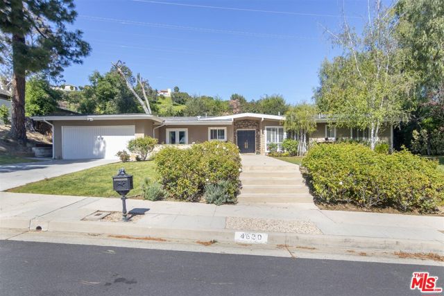 4620 Arriba Drive, Tarzana, California 91356, 4 Bedrooms Bedrooms, ,2 BathroomsBathrooms,Single Family Residence,For Sale,Arriba,24406621