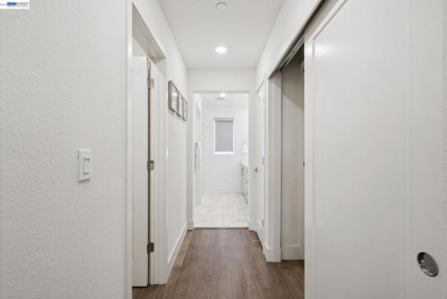 57109 Via Vicenza, San Ramon CA: https://media.crmls.org/mediaz/cdd348e5-9726-4c6d-a459-8c169b8ddb40.jpg