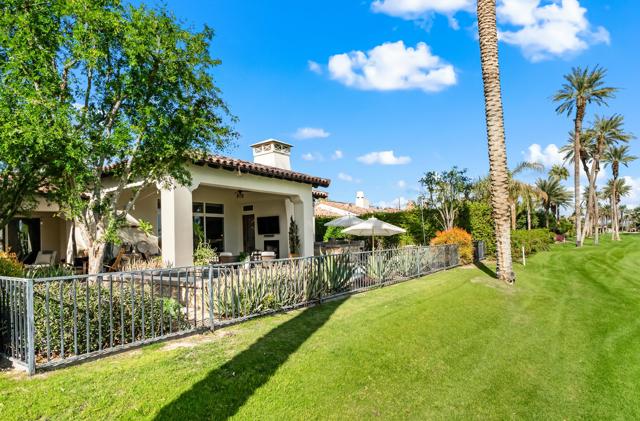 56738 Palms Dr Drive, La Quinta CA: https://media.crmls.org/mediaz/cdd3a818-fbef-4f15-8cbe-bbd925a31615.jpg