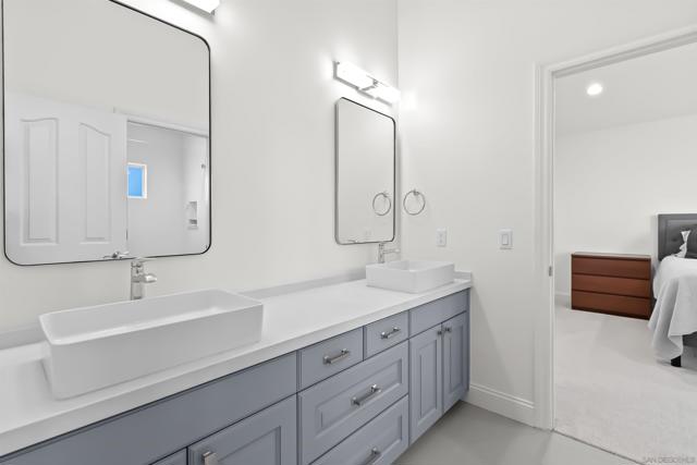 3930 Torrey Hills Lane, San Diego CA: https://media.crmls.org/mediaz/cdd46269-1ef3-4917-b09d-9420be625e69.jpg