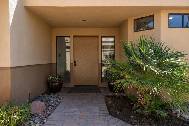 80555 Pebble Beach, La Quinta CA: https://media.crmls.org/mediaz/cdd58e36-915e-423e-afca-a87749b8d5b8.jpg