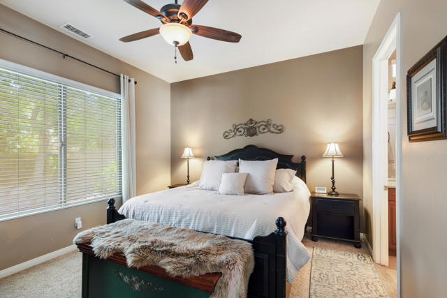 41412 Calle Pampas, Indio CA: https://media.crmls.org/mediaz/cdd5d5e0-e2e1-44ff-8877-1ee35c827c4d.jpg