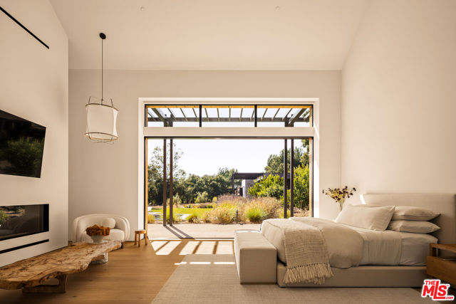 1225 Shippee Lane, Ojai CA: https://media.crmls.org/mediaz/cdd73b1a-f9ec-4635-8df5-f0fbf1d1485e.jpg