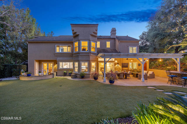 1732 Crooked Trail Place, Westlake Village CA: https://media.crmls.org/mediaz/cdd7d517-666e-474e-9fab-8b37bd901765.jpg