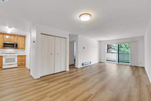 47112 Warm Springs Blvd, Fremont CA: https://media.crmls.org/mediaz/cdd8b657-de9a-4ffc-9f6b-5ae736cdbd95.jpg
