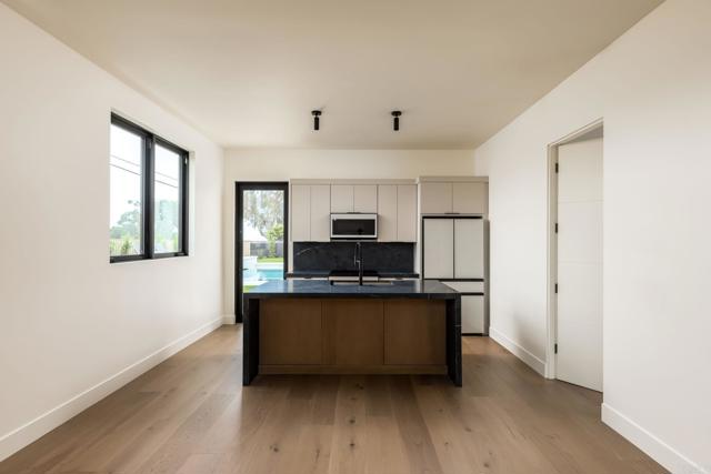 Detail Gallery Image 34 of 39 For 601 N Cedros, Solana Beach,  CA 92075 - 5 Beds | 5/1 Baths