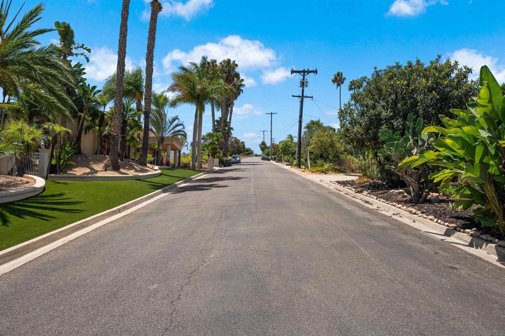 5665 Toyon Rd - photo 18