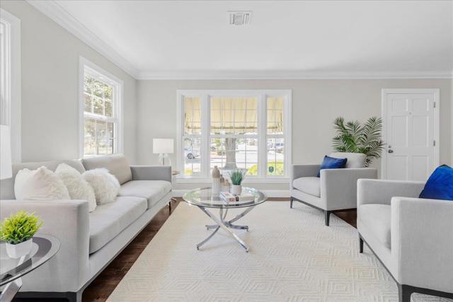553 Line Street, Hollister CA: https://media.crmls.org/mediaz/cdda3266-f302-4970-a380-ebce2d22d02a.jpg
