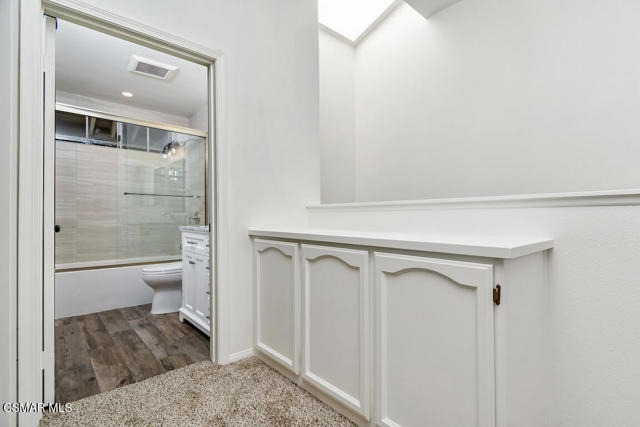 251 Hill Ranch Drive, Thousand Oaks CA: https://media.crmls.org/mediaz/cdda4b40-b85c-4855-acb2-da6cd4a6b49e.jpg