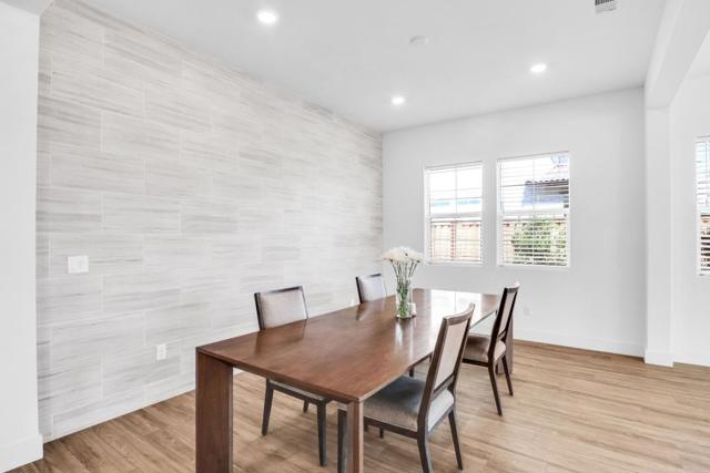 6326 Moser Way, Tracy CA: https://media.crmls.org/mediaz/cdda9079-6da2-47c1-8384-c4a5ef38a370.jpg