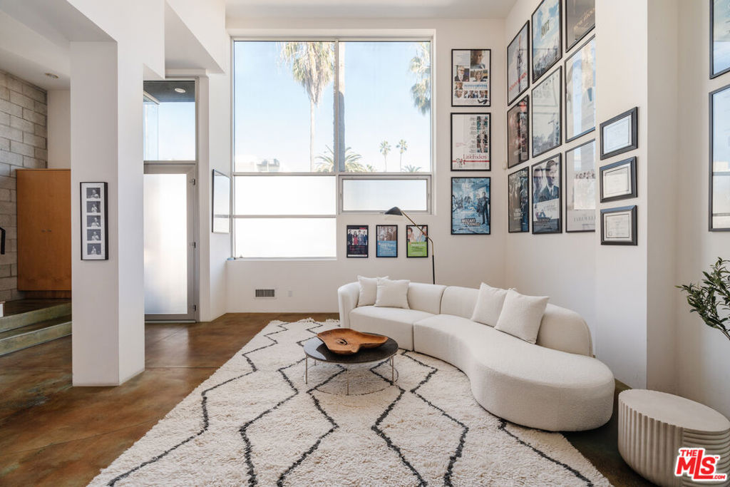 1320 Abbot Kinney Boulevard