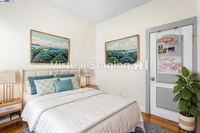 1539 International Blvd, Oakland CA: https://media.crmls.org/mediaz/cddb5b4e-c2b3-4ad7-8148-b60f0cee48ff.jpg