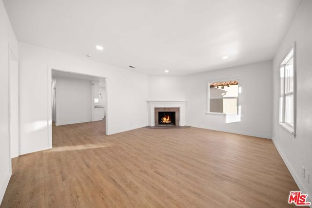 4325 W 58th Place, Los Angeles CA: https://media.crmls.org/mediaz/cddb6fc0-bdd5-41df-bf39-f0b67915e324.jpg