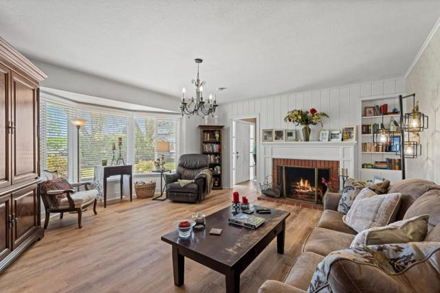 4211 Bolsa Road, Hollister CA: https://media.crmls.org/mediaz/cddbc865-8257-49c9-87d0-c674f817e48d.jpg