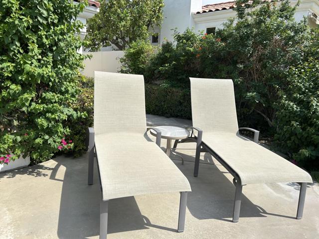 379 Tomahawk Drive, Palm Desert CA: https://media.crmls.org/mediaz/cddc6cb5-dcce-41e4-8b1a-b51a1da7343c.jpg