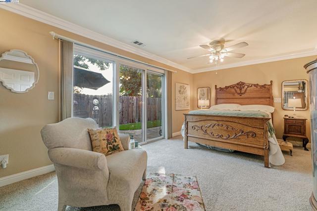 337 I St, Fremont CA: https://media.crmls.org/mediaz/cddcb21f-ea44-499b-b7d3-e6d982ed5b6e.jpg