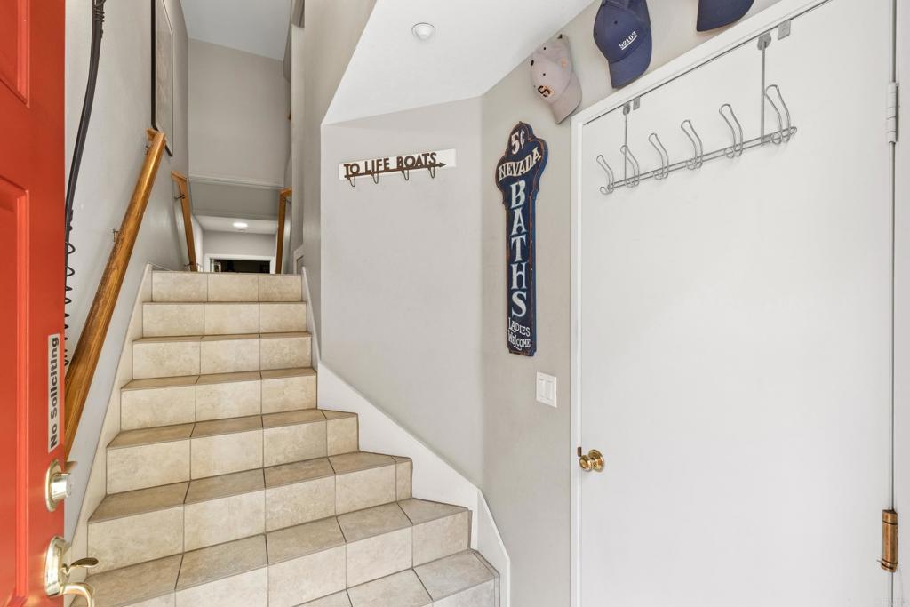 1869 Robsinson Ave - photo 16