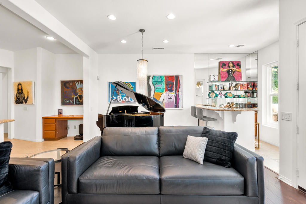 MLS #219136588PS image #6