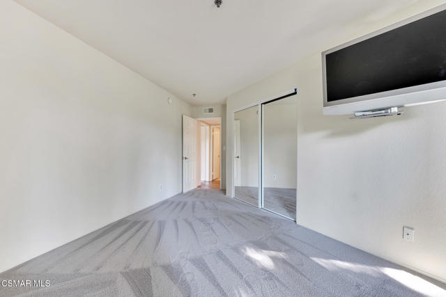 5728 Oak Bend Ln  -  HsHProd-19