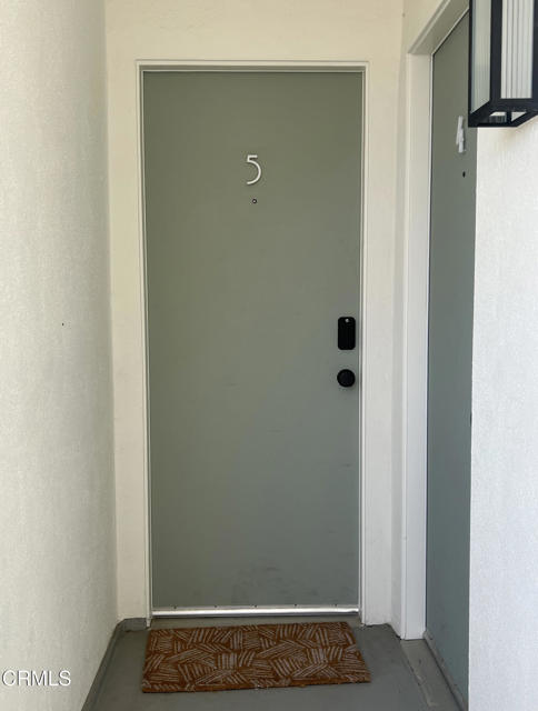 5135 w W Wooley Road, Oxnard CA: https://media.crmls.org/mediaz/cddfb193-f7fd-4ede-bc60-a596fb3a0dbd.jpg