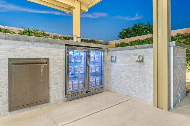 44830 Via Mirabel, La Quinta CA: https://media.crmls.org/mediaz/cde008f5-d407-499d-83c1-bb4415748e99.jpg