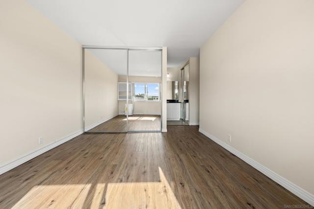 Image 5 of 20 For 6120 Decena Dr  207