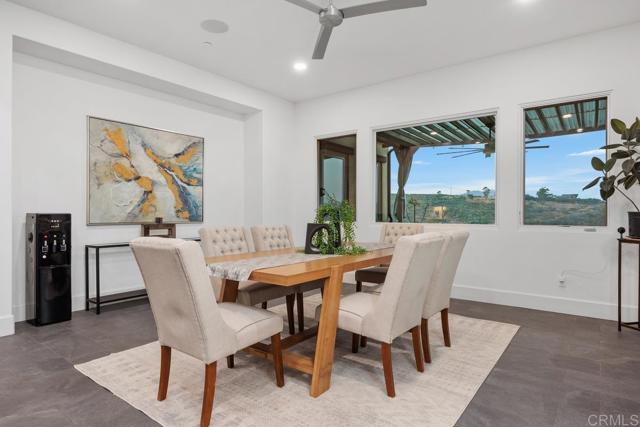 Detail Gallery Image 16 of 57 For 3881 Rancho Summit Dr, Encinitas,  CA 92024 - 4 Beds | 5 Baths