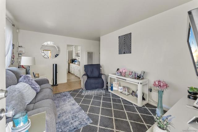 3317 19 Jemez Dr, San Diego CA: https://media.crmls.org/mediaz/cde19094-444a-4f1e-b755-6da0589570ec.jpg