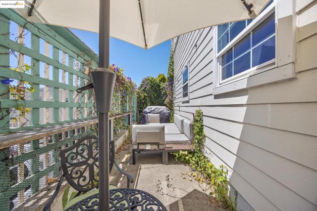 Image 44 of 45 For 271 38th St  