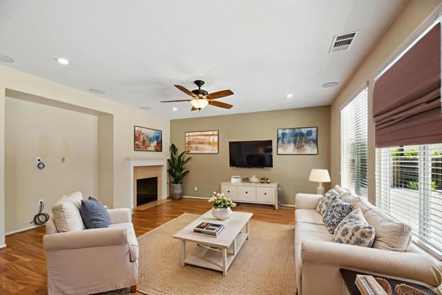 27481 Freedom Ln, Menifee CA: https://media.crmls.org/mediaz/cde1ccf9-d65a-4fa3-b00f-aa1175e46906.jpg